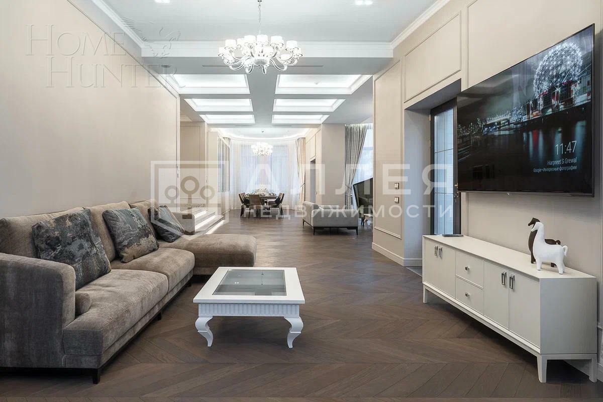 3-этажный коттедж 1 445 м² с отделкой