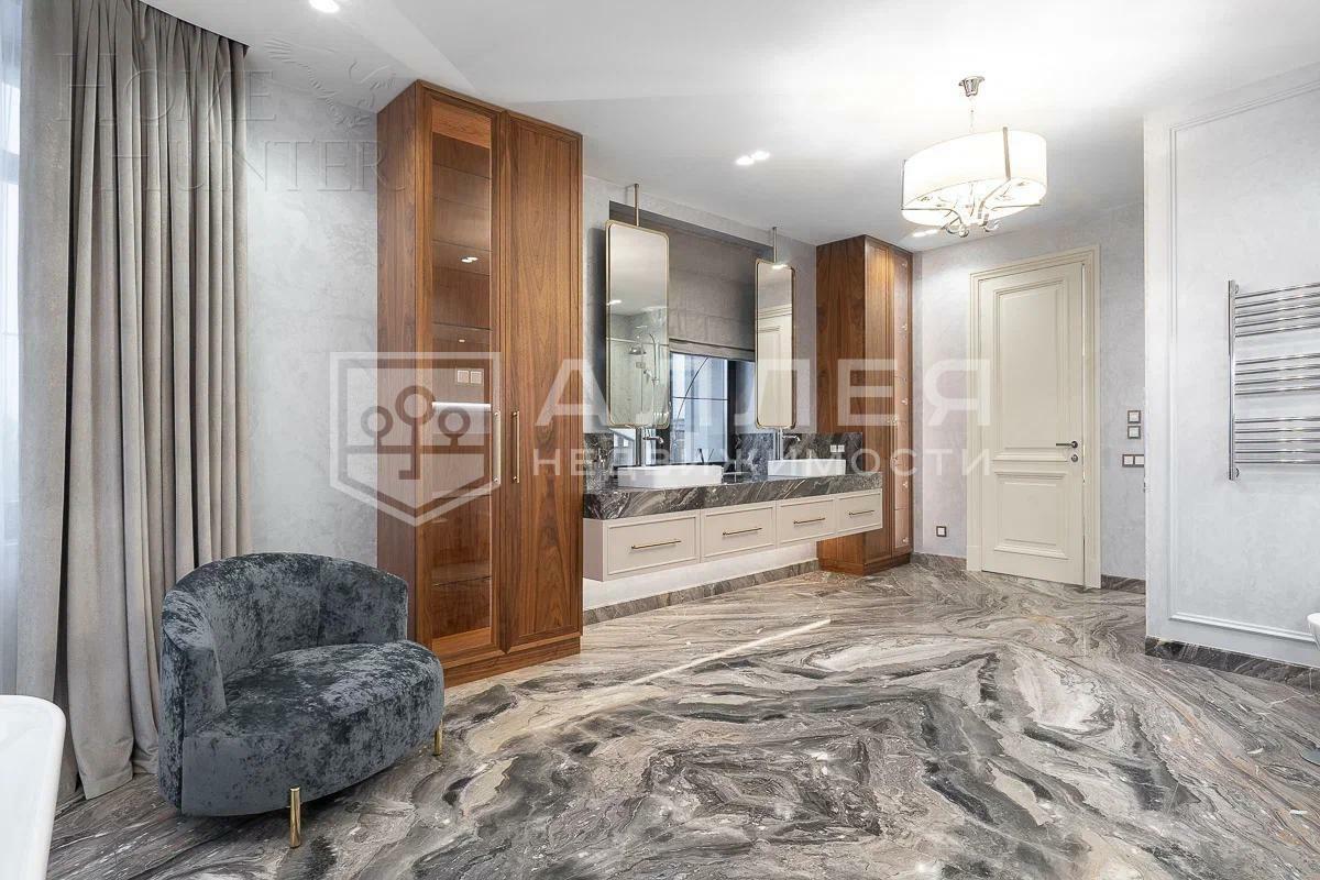 3-этажный коттедж 1 445 м² с отделкой