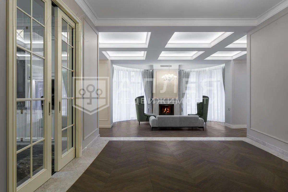 3-этажный коттедж 1 445 м² с отделкой
