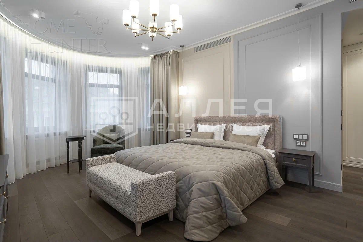 3-этажный коттедж 1 445 м² с отделкой