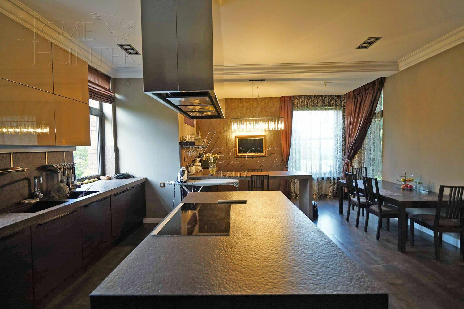 КОТТЕДЖ 900 м² с отделкой