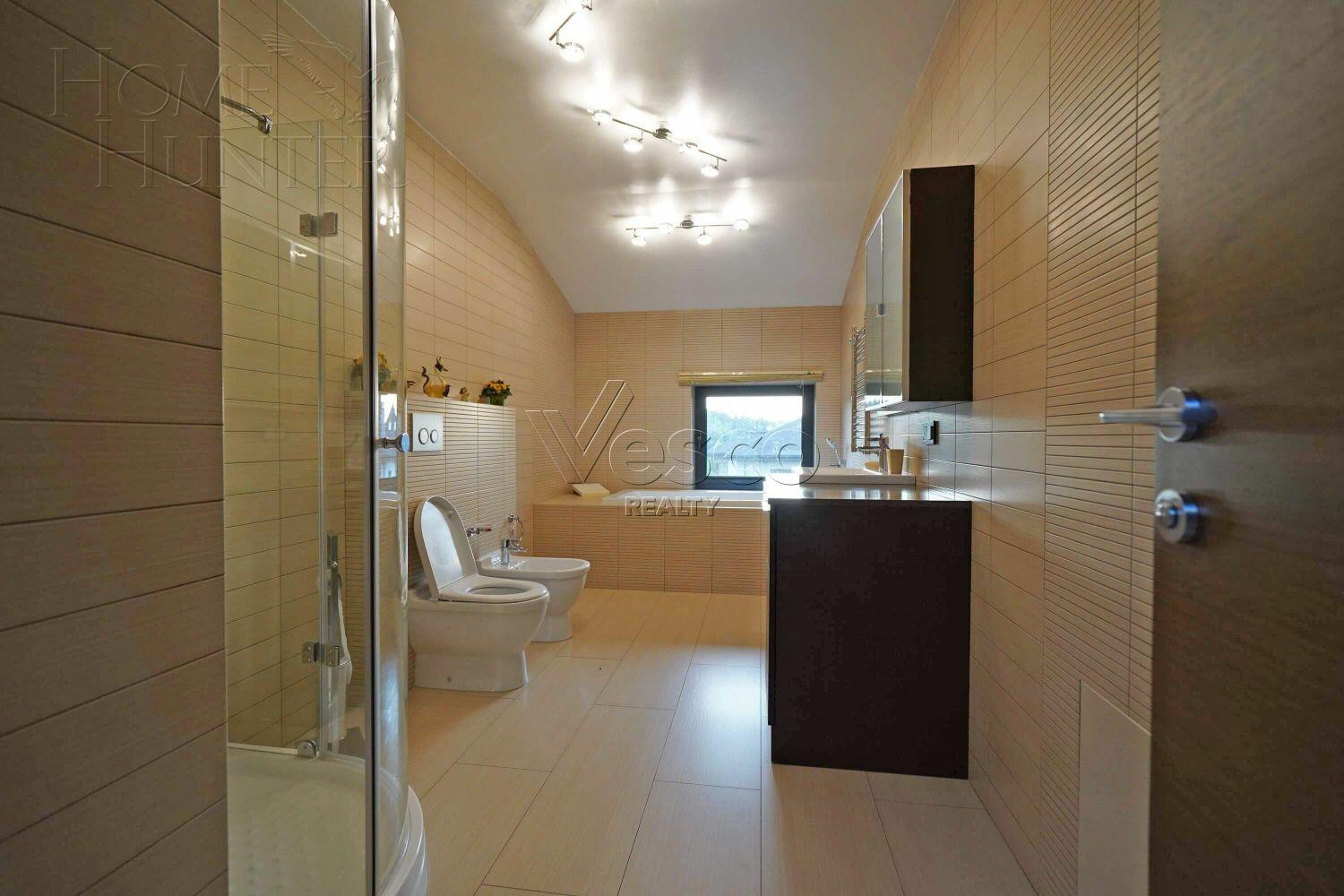 КОТТЕДЖ 900 м² с отделкой