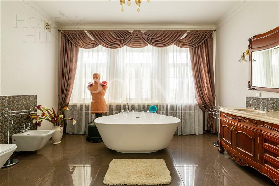 2-этажный коттедж 817 м² с отделкой