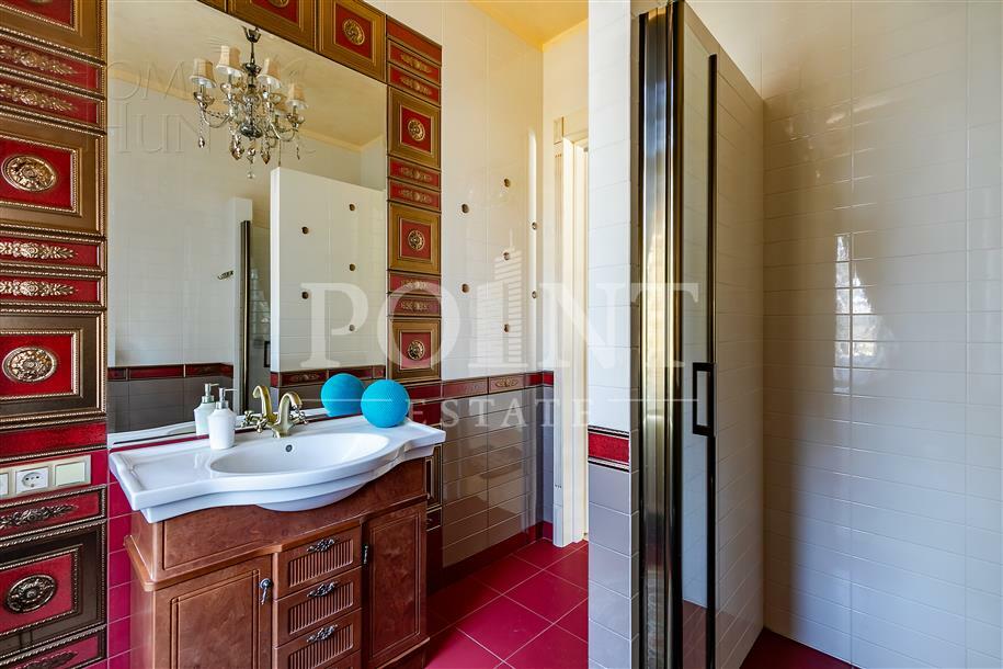 2-этажный коттедж 450 м² с отделкой