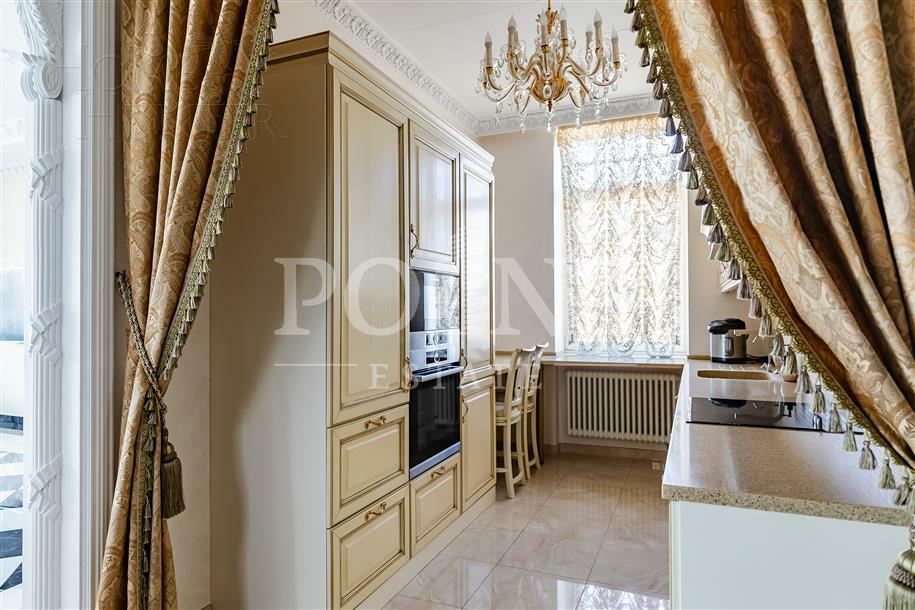 2-этажный коттедж 450 м² с отделкой