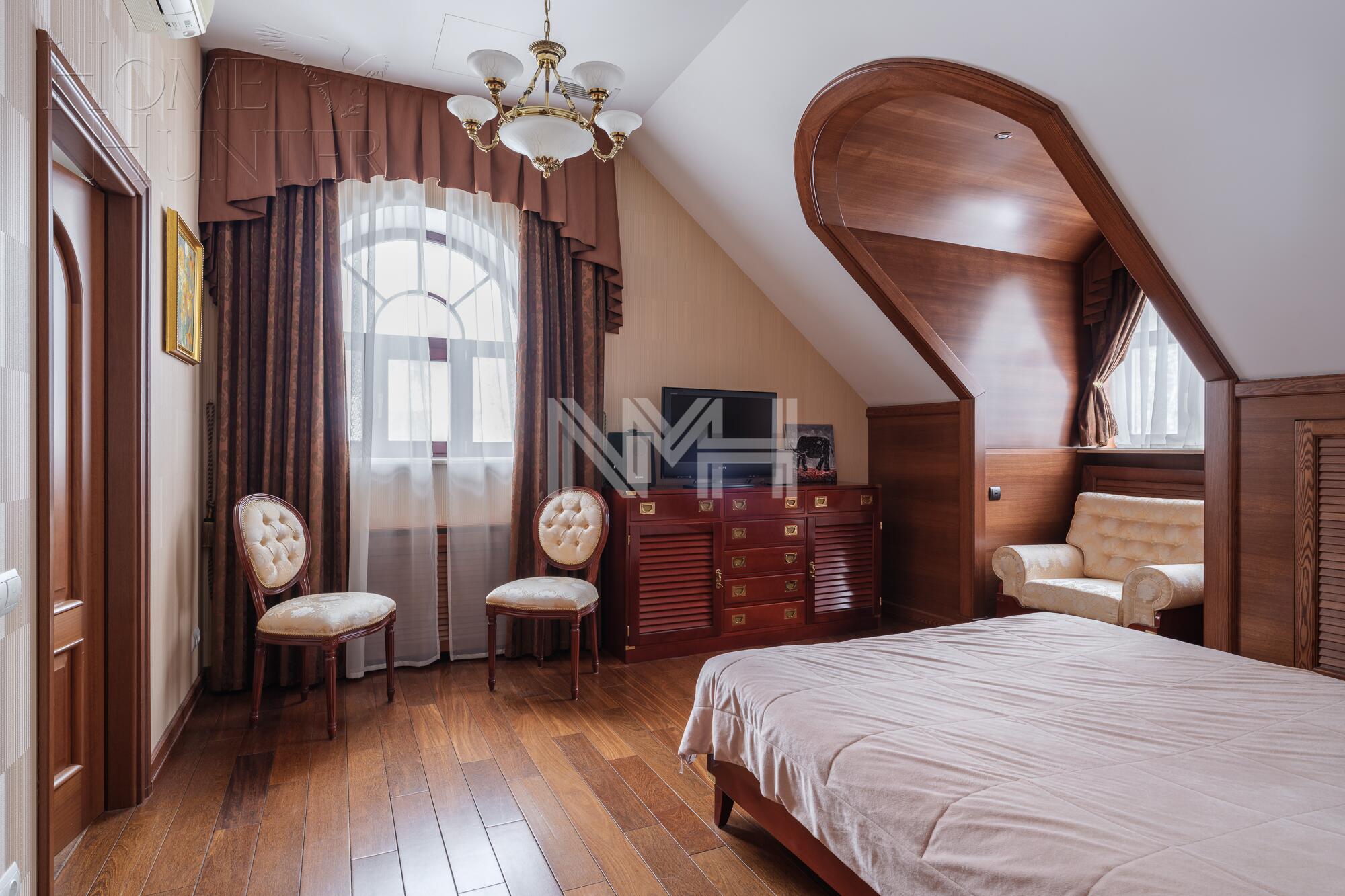 3-этажный коттедж 962 м² с отделкой