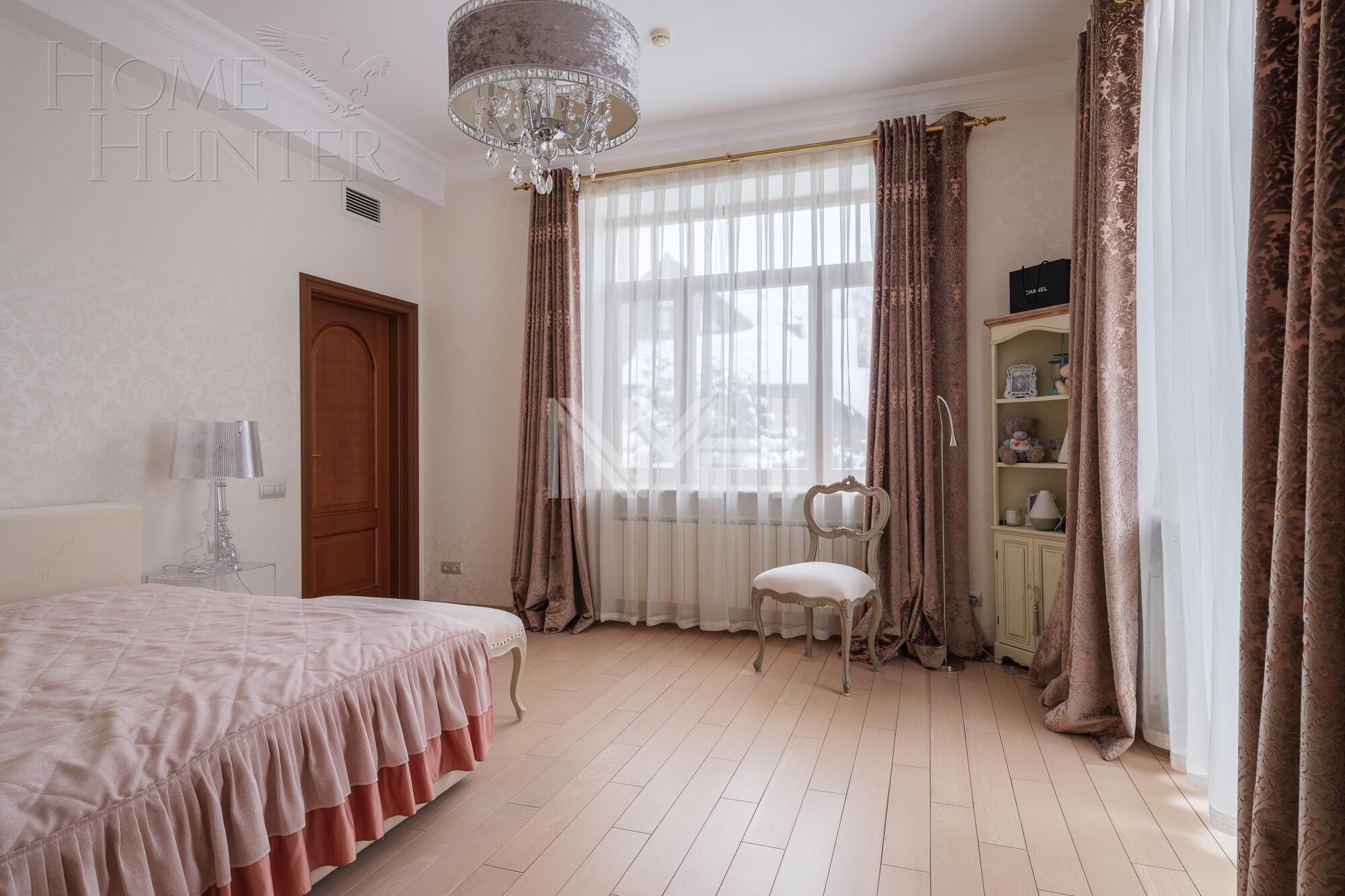 3-этажный коттедж 962 м² с отделкой