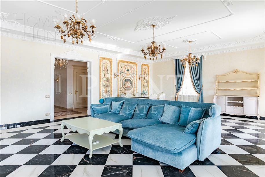 2-этажный коттедж 450 м² с отделкой