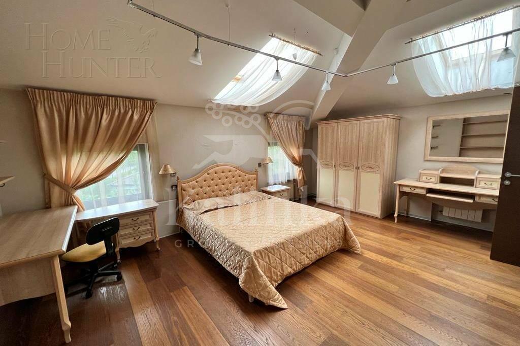 3-этажный коттедж 900 м² с отделкой