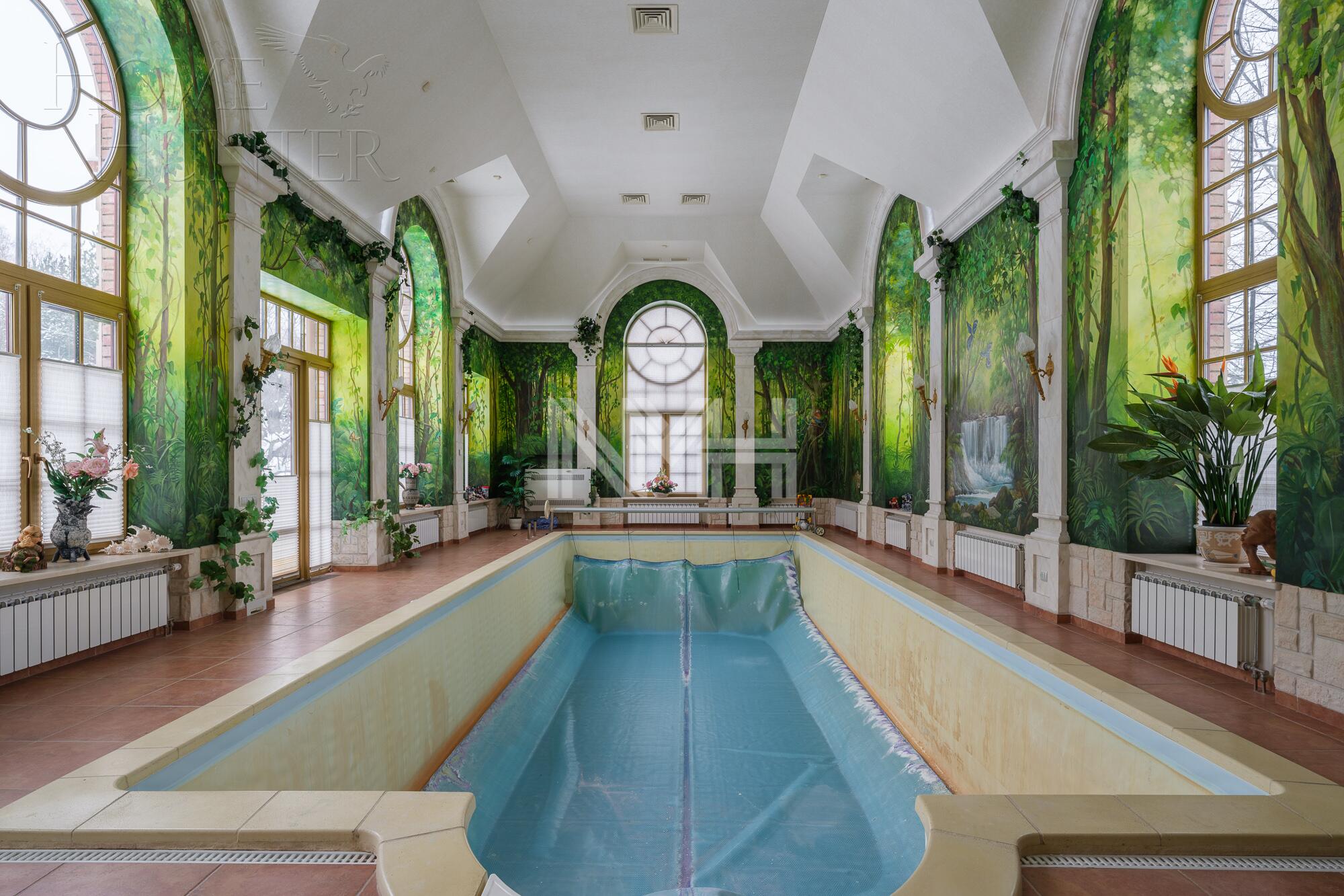 3-этажный коттедж 962 м² с отделкой