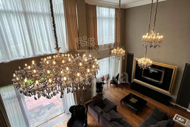 3-этажный коттедж 900 м² с отделкой