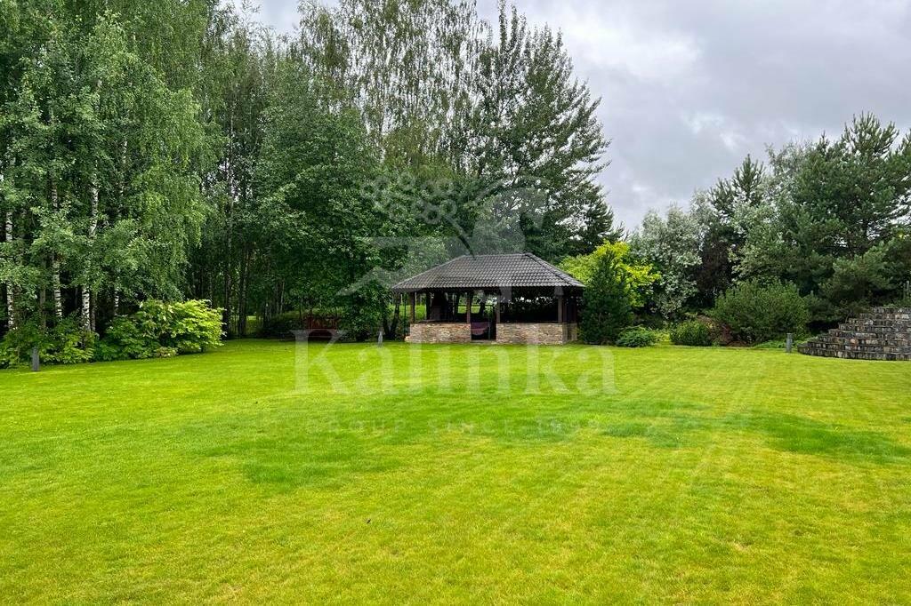 3-этажный коттедж 900 м² с отделкой