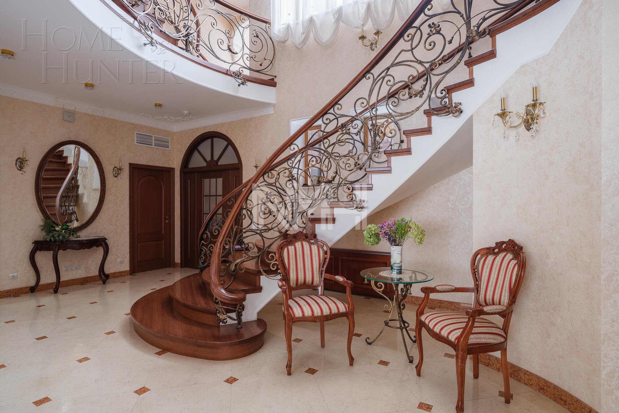 3-этажный коттедж 962 м² с отделкой