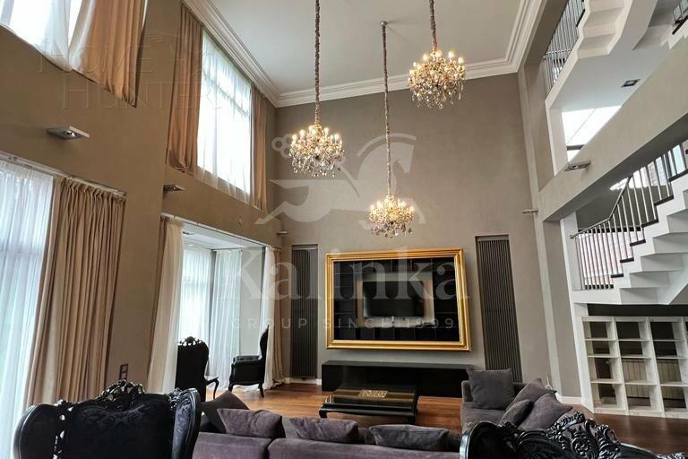 3-этажный коттедж 900 м² с отделкой