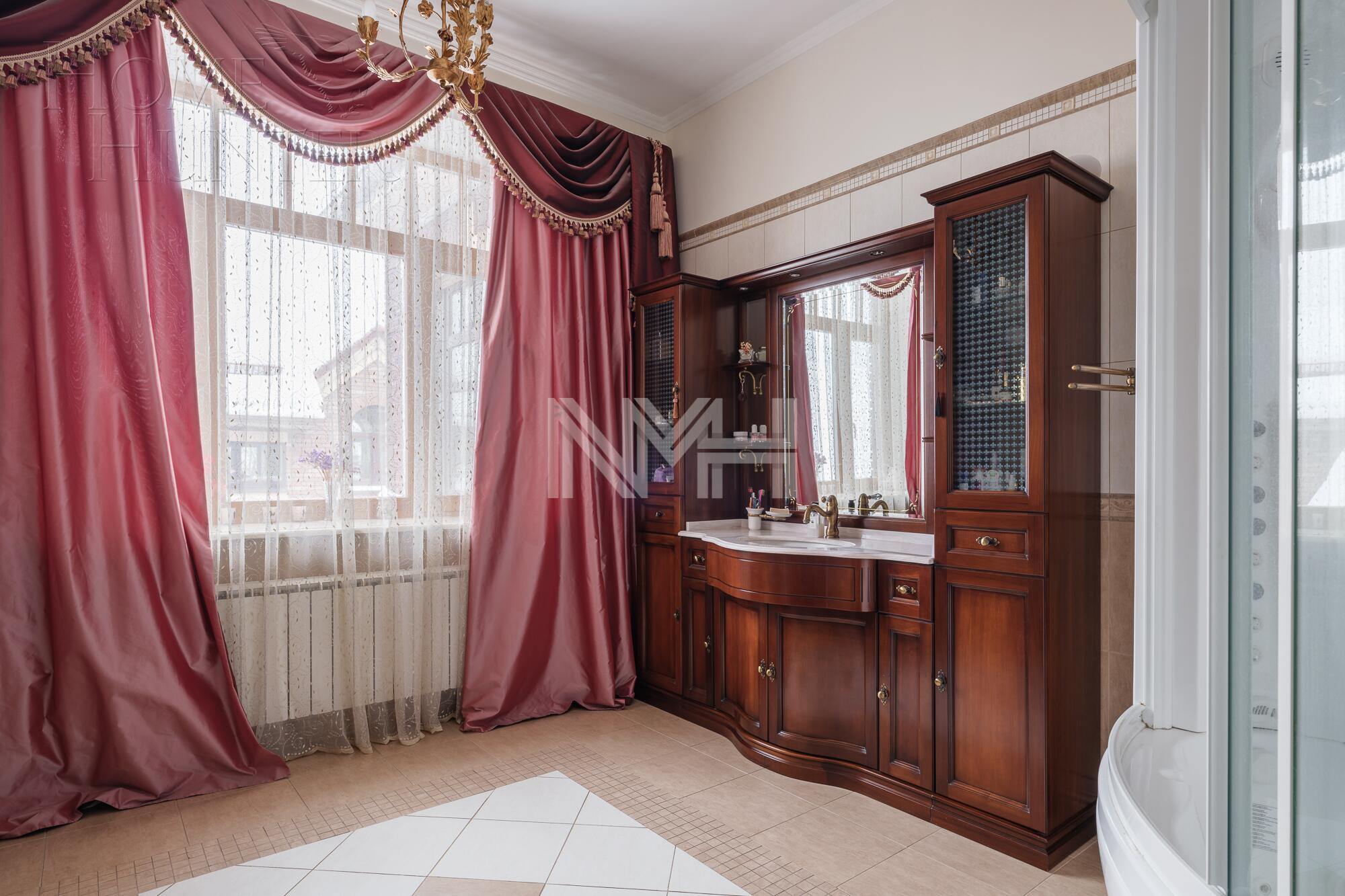 3-этажный коттедж 962 м² с отделкой