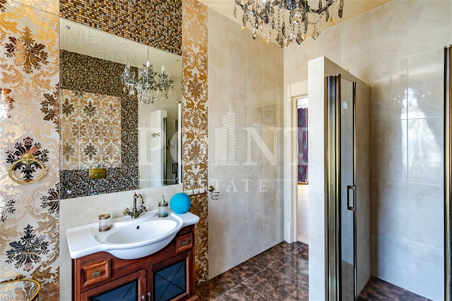 2-этажный коттедж 450 м² с отделкой