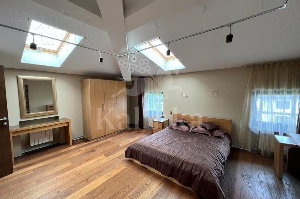 3-этажный коттедж 900 м² с отделкой