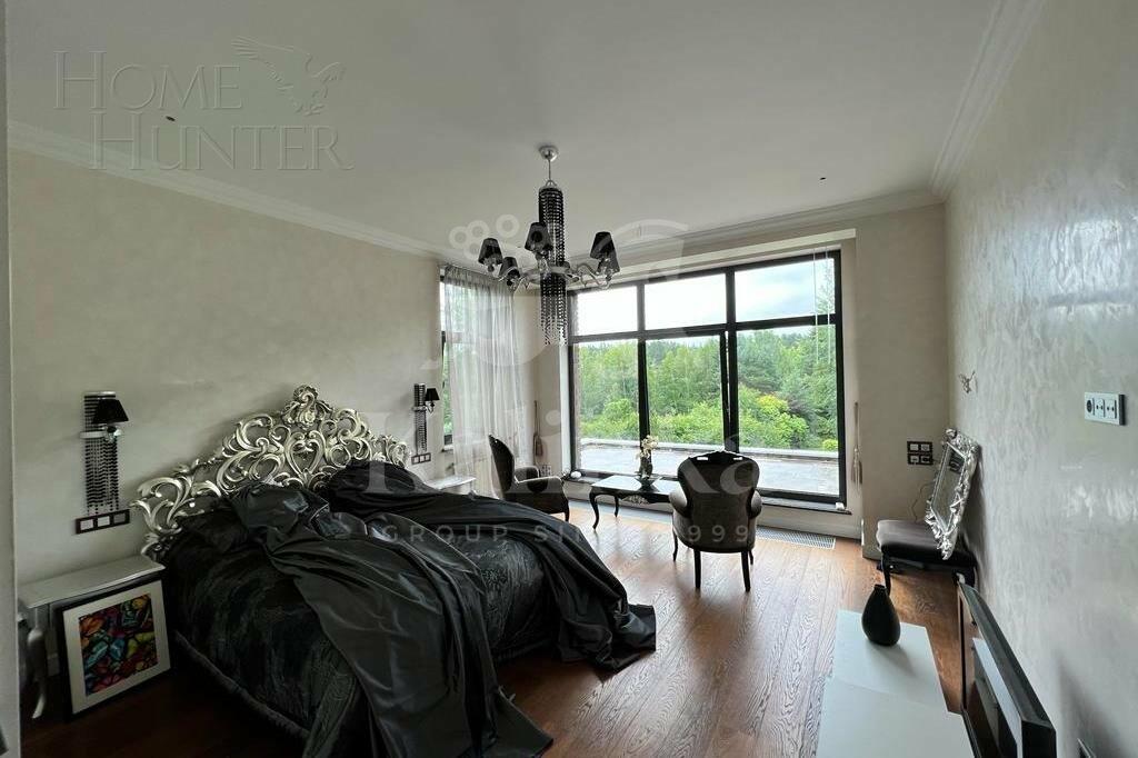 3-этажный коттедж 900 м² с отделкой