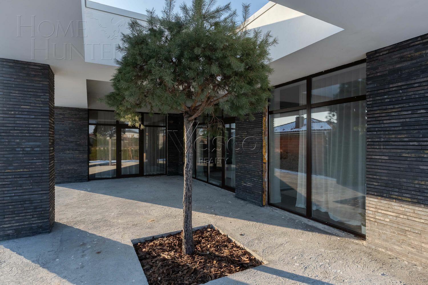 1-этажный коттедж 350 м² с отделкой