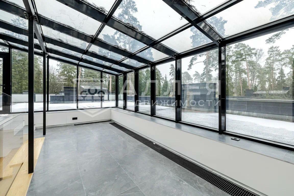 2-этажный коттедж 680 м² с отделкой