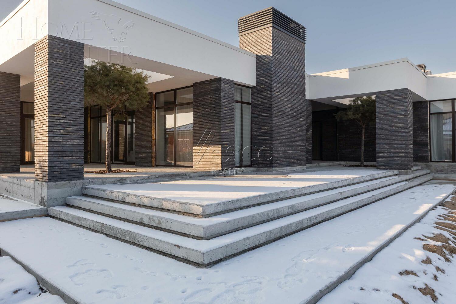 1-этажный коттедж 350 м² с отделкой