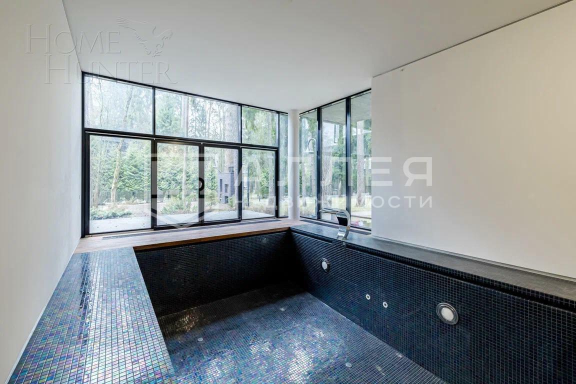 2-этажный коттедж 680 м² с отделкой