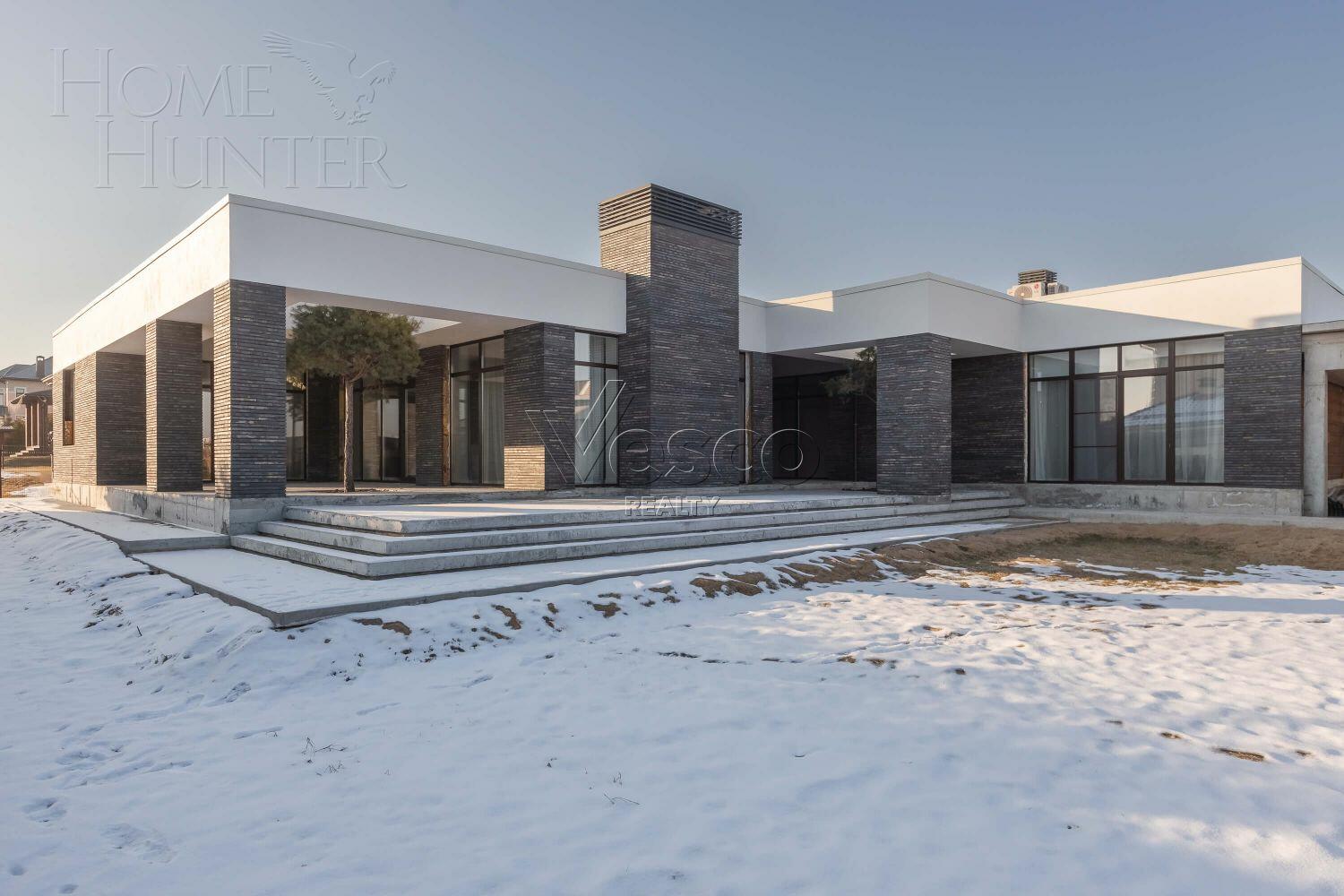 1-этажный коттедж 350 м² с отделкой