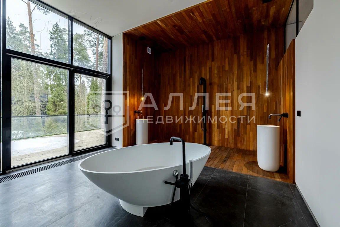 2-этажный коттедж 680 м² с отделкой