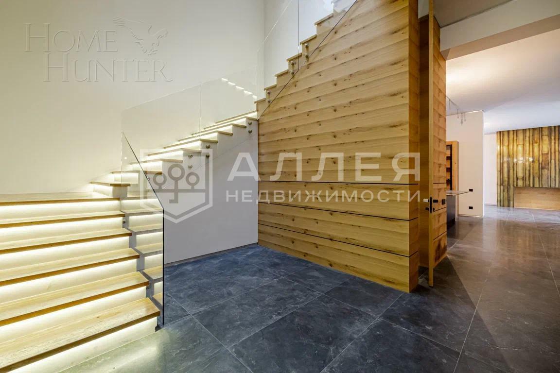 2-этажный коттедж 680 м² с отделкой