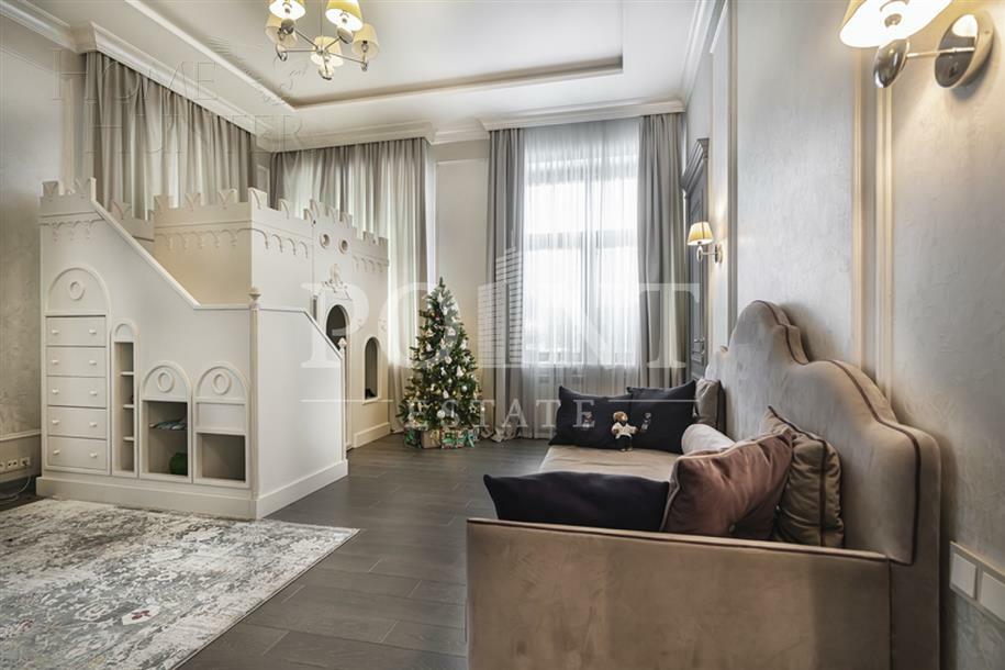 2-этажный коттедж 1 381 м² с отделкой