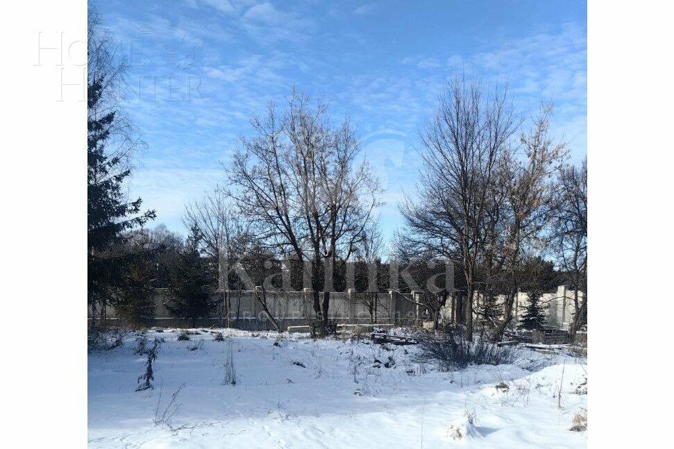 Участок 27.2 сот. в охраняемом поселке