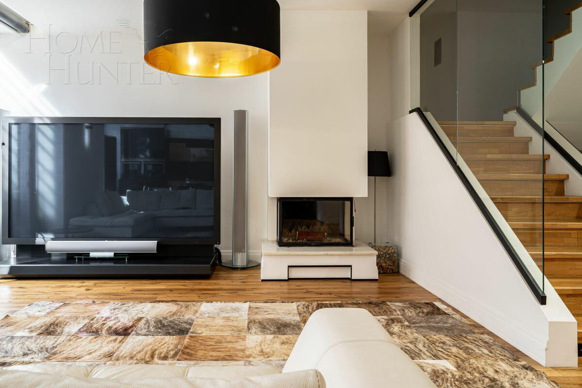 3-этажный таунхаус 350 м² с отделкой