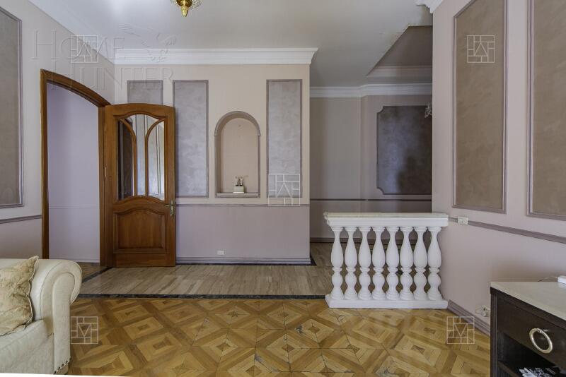 5-КОМН. КВАРТИРА С ОТДЕЛКОЙ 176 М² НА 4 ЭТАЖЕ