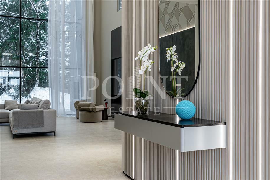 2-этажный коттедж 720 м² с отделкой