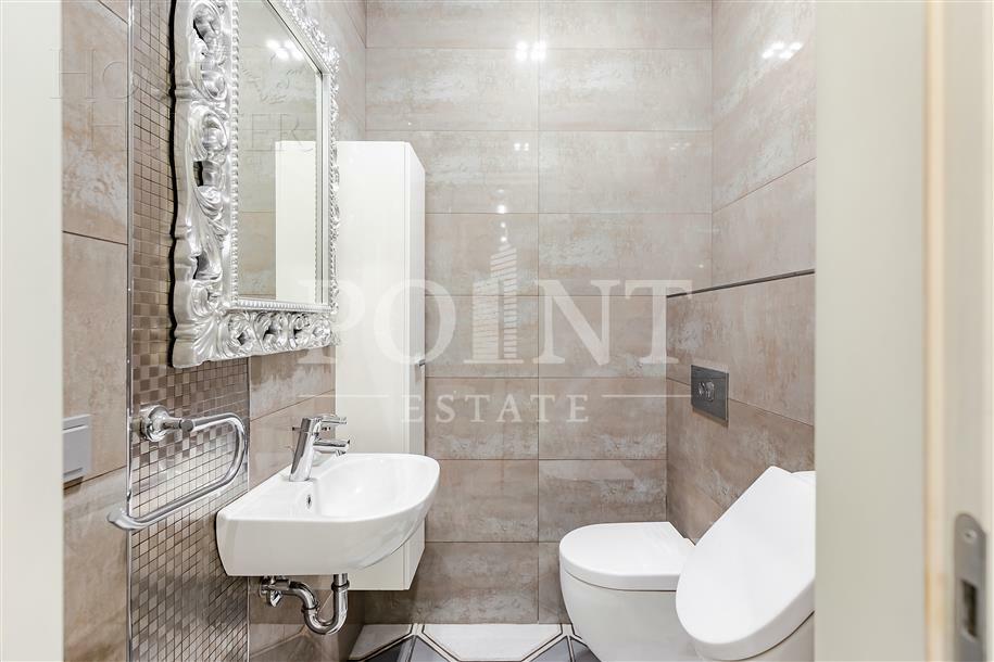 3-этажный таунхаус 430 м² с отделкой