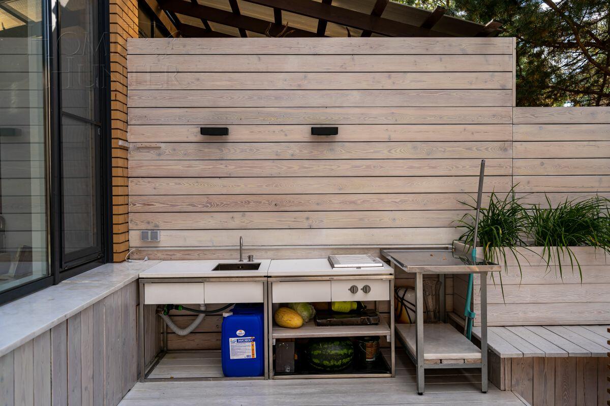 3-этажный таунхаус 350 м² с отделкой