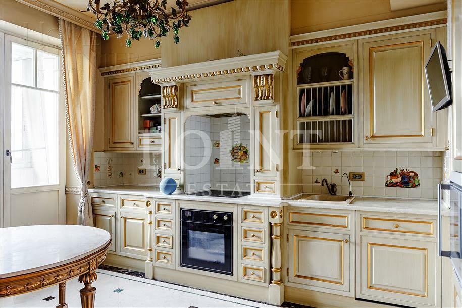 5-КОМН. КВАРТИРА С ОТДЕЛКОЙ 252.5 М² НА 3 ЭТАЖЕ