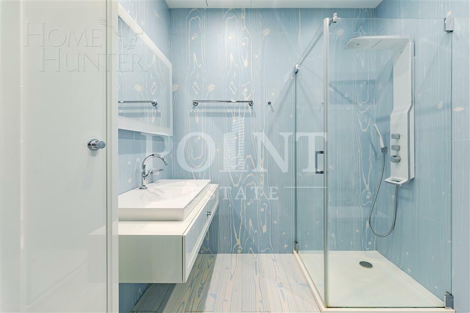 3-этажный таунхаус 430 м² с отделкой