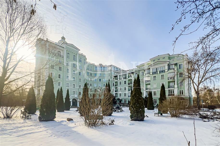 5-КОМН. КВАРТИРА С ОТДЕЛКОЙ 252.5 М² НА 3 ЭТАЖЕ