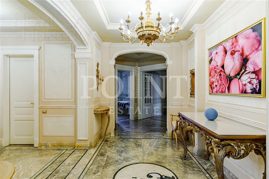 5-КОМН. КВАРТИРА С ОТДЕЛКОЙ 252.5 М² НА 3 ЭТАЖЕ