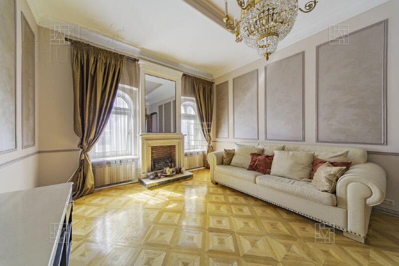 5-КОМН. КВАРТИРА С ОТДЕЛКОЙ 176 М² НА 4 ЭТАЖЕ