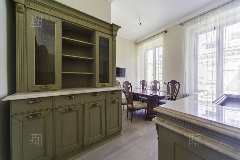 5-КОМН. КВАРТИРА С ОТДЕЛКОЙ 176 М² НА 4 ЭТАЖЕ