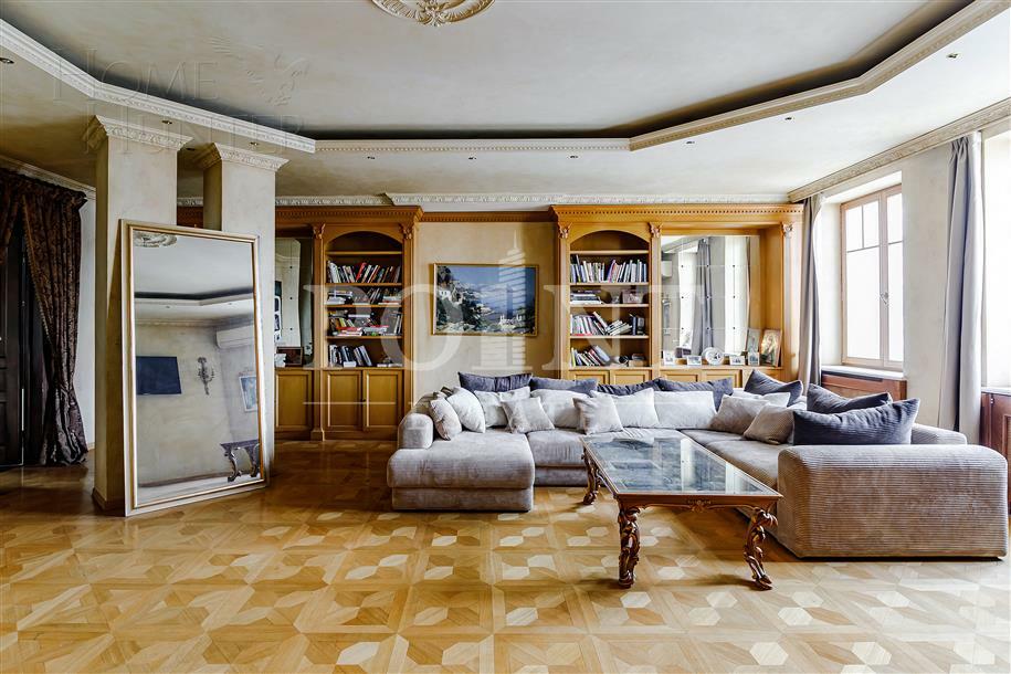 5-КОМН. КВАРТИРА С ОТДЕЛКОЙ 252.5 М² НА 3 ЭТАЖЕ