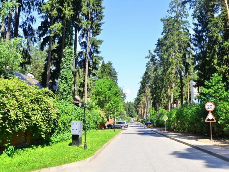 Участок 24 сот. в охраняемом поселке