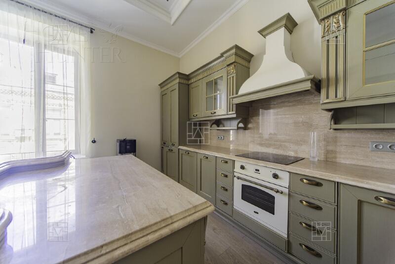 5-КОМН. КВАРТИРА С ОТДЕЛКОЙ 176 М² НА 4 ЭТАЖЕ