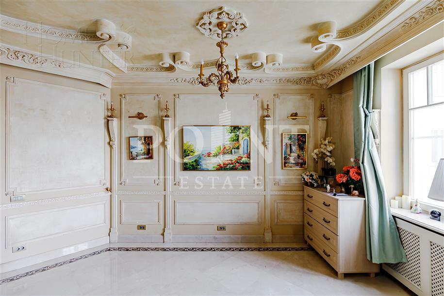 5-КОМН. КВАРТИРА С ОТДЕЛКОЙ 252.5 М² НА 3 ЭТАЖЕ