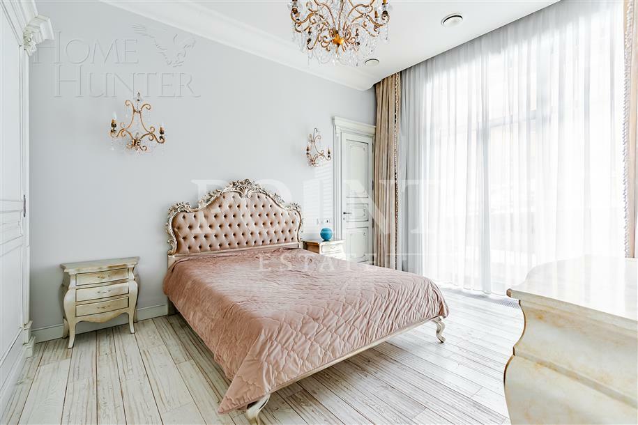 3-этажный таунхаус 430 м² с отделкой