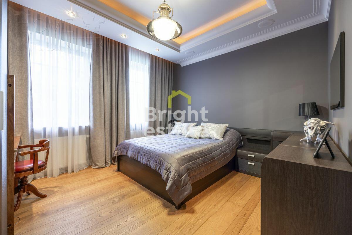 2-этажный коттедж 1 084 м² с отделкой