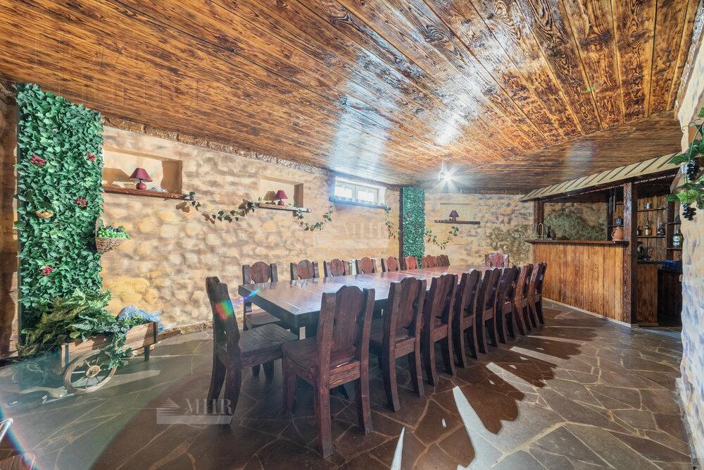 2-этажный коттедж 1 000 м² с отделкой