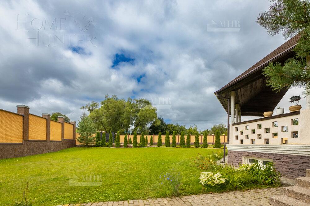 2-этажный коттедж 1 000 м² с отделкой